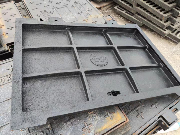 球墨铸铁方形井盖